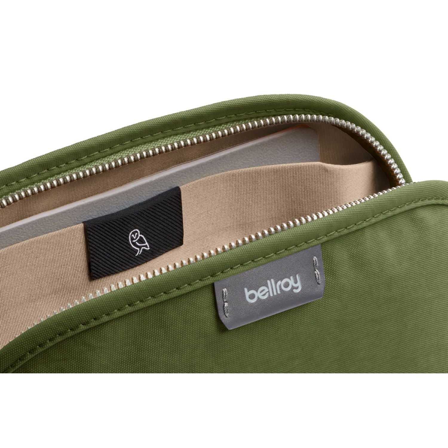 Bellroy Classic Pouch | Bags, Bags For Men, Bellroy Accessories, Pouches, Pouches & Crossbody Bags, Tech Collection, Travel Accessories | Bellroy-30