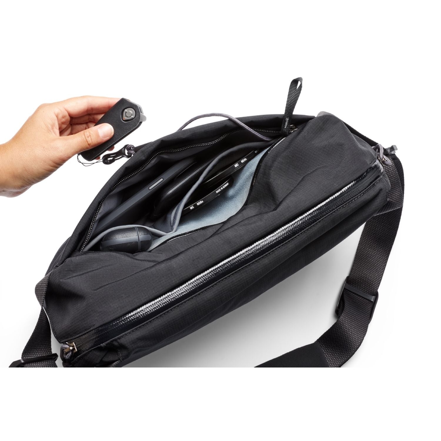 Bellroy Venture Sling 10L (Camera Edition) | Bags, Bags for Men, Bags for Women, Bellroy Bags, Bellroy Pouches & Slings, For Him, Laptop Backpacks, School Bags, school20, Small Bags, Travel Backpacks | Bellroy-5